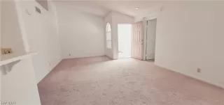 Photo #6: 2290584 Listing 