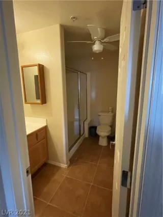 Photo #3: 2290593 Listing