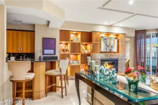 Photo #2: 2290602 Listing