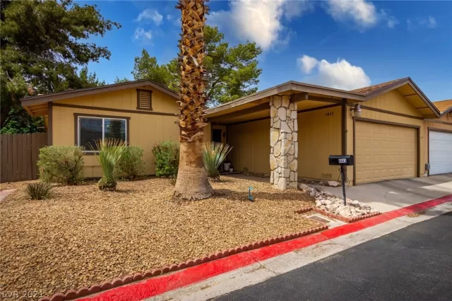 MLS: 2290614 Condo For Sale