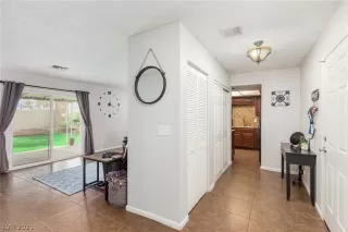 Photo #5: 2290614 Listing 