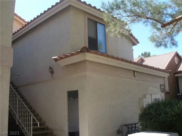 MLS: 2290632 Condo For Sale