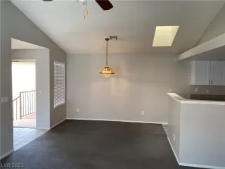 Photo #2: 2290632 Listing 