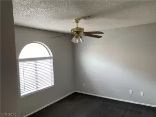 Photo #3: 2290632 Listing 