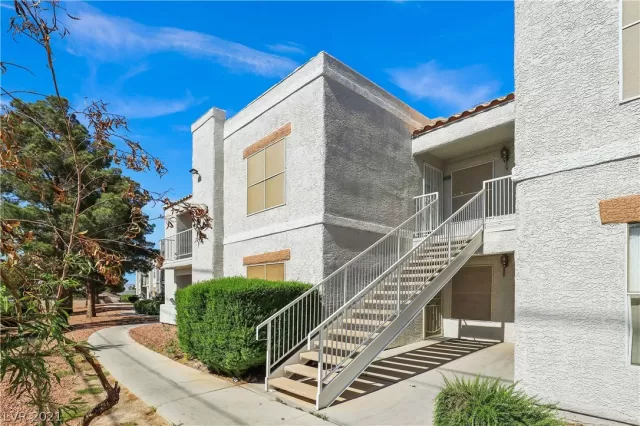 MLS: 2290643 Condo For Sale