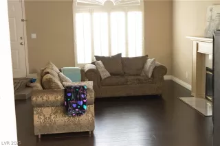 Photo #1: 2290674 Listing 