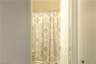 Photo #4: 2290674 Listing 