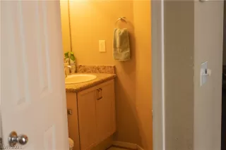 Photo #5: 2290674 Listing 