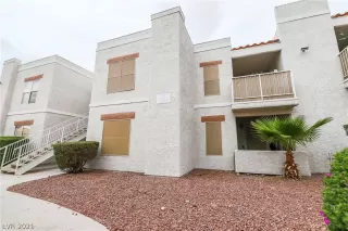 Photo #1: 2290677 Listing 