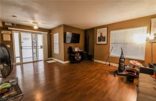 Photo #6: 2290677 Listing 