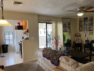 Photo #4: 2290703 Listing