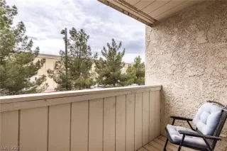 Photo #3: 2290747 Listing 