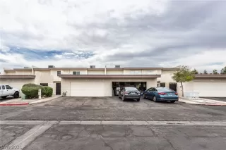 Photo #4: 2290747 Listing 