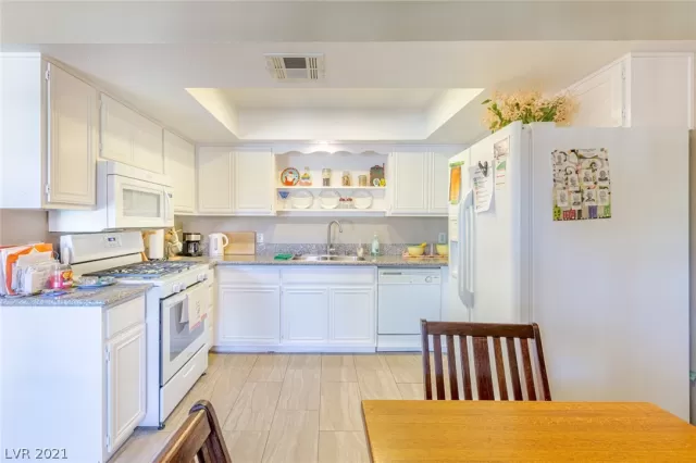 MLS: 2290808 Condo For Sale