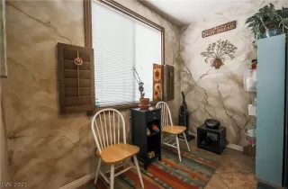 Photo #3: 2290829 Listing