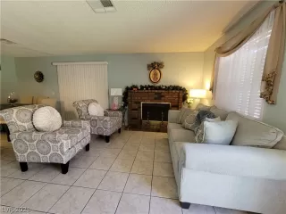 Photo #1: 2290840 Listing