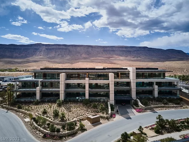 MLS: 2290878 Condo For Sale