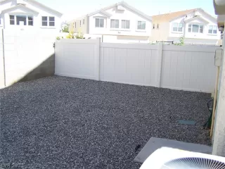 Photo #2: 2290960 Listing 
