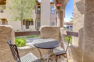 Photo #2: 2290970 Listing