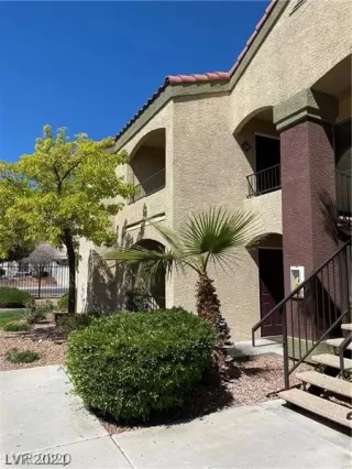 Photo #5: 2290980 Listing