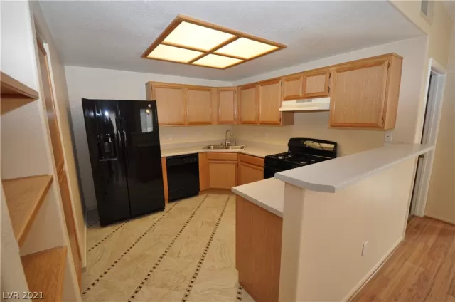 MLS: 2290989 Condo For Sale