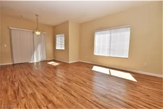 Photo #3: 2290989 Listing 