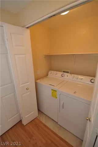 Photo #6: 2290989 Listing 