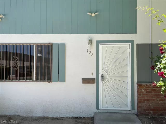 MLS: 2291019 Condo For Sale