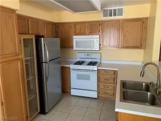 Photo #1: 2291033 Listing