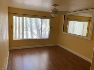 Photo #6: 2291033 Listing