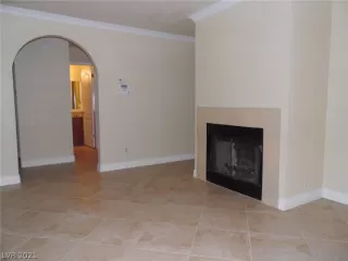 Photo #5: 2291040 Listing 