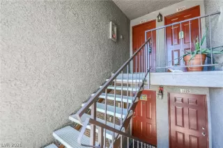 Photo #2: 2291067 Listing