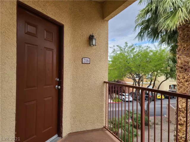 MLS: 2291078 Condo For Sale