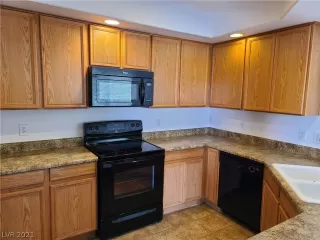 Photo #2: 2291078 Listing 