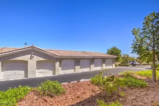 Photo #1: 2291084 Listing