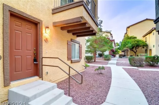 MLS: 2291118 Condo For Sale