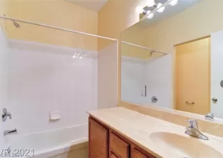 Photo #5: 2291118 Listing 