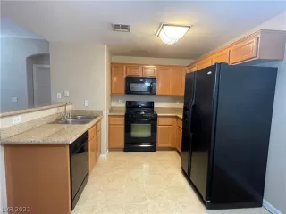 Photo #3: 2291166 Listing 