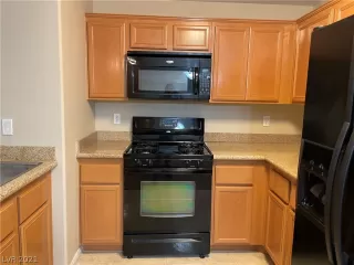 Photo #4: 2291166 Listing 