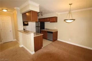 Photo #4: 2291198 Listing