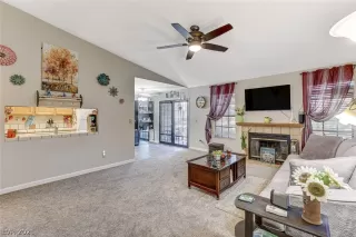 Photo #2: 2291234 Listing