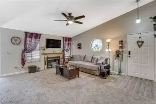 Photo #3: 2291234 Listing