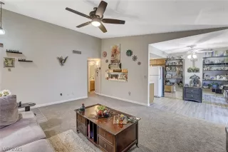 Photo #5: 2291234 Listing