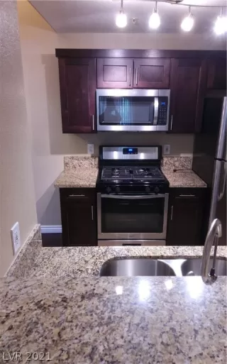 Photo #1: 2291282 Listing 