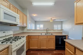 Photo #1: 2291285 Listing