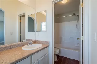 Photo #3: 2291285 Listing