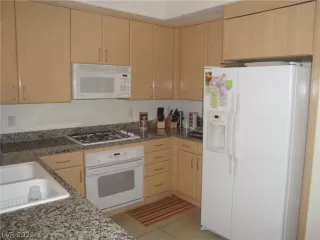 Photo #2: 2291286 Listing