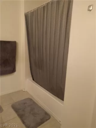 Photo #5: 2291286 Listing