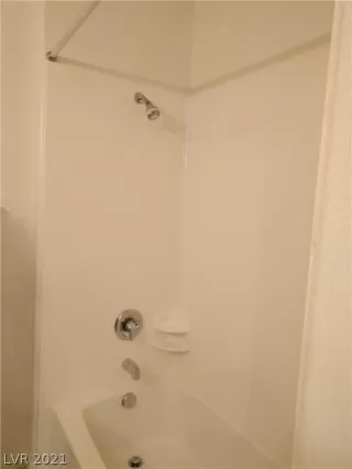 Photo #6: 2291286 Listing