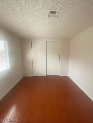 Photo #5: 2291303 Listing 